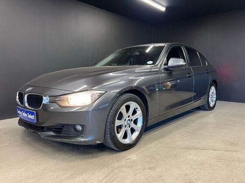 2015 BMW 3 SERIES 320i A/T (F30)