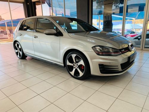 2014 Volkswagen Golf GTi Auto