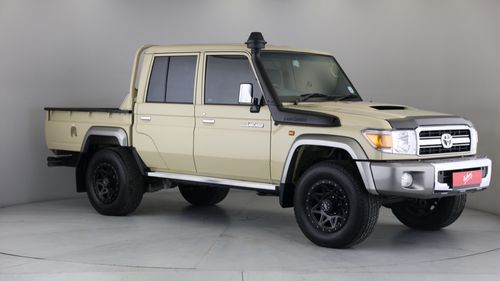 2023 TOYOTA LAND CRUISER 79 4.5D