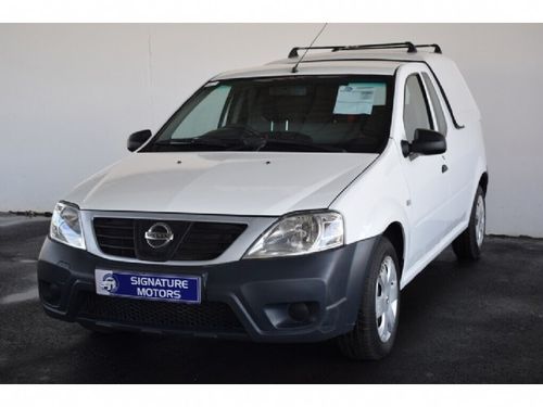 2019 Nissan NP200 1.6 8V Base + AC Safety