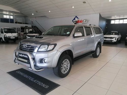 2015 Toyota Hilux 3.0D-4D LEGEND 45 R/B A/T P/U D/C