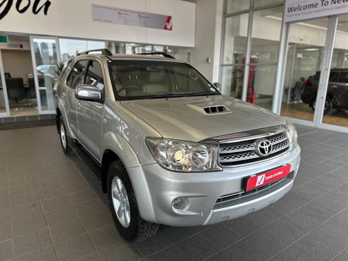 2011 TOYOTA FORTUNER 3.0D-4D R/B A/T