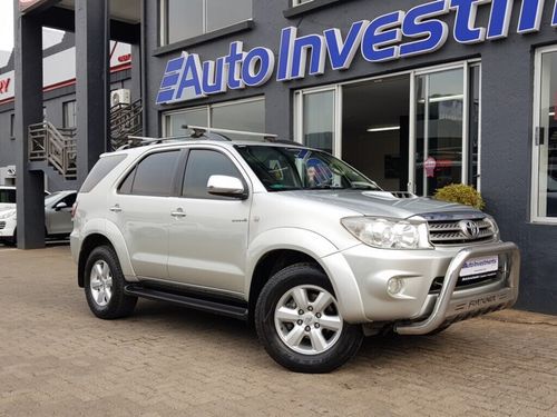 2010 TOYOTA FORTUNER 3.0D-4D R/B