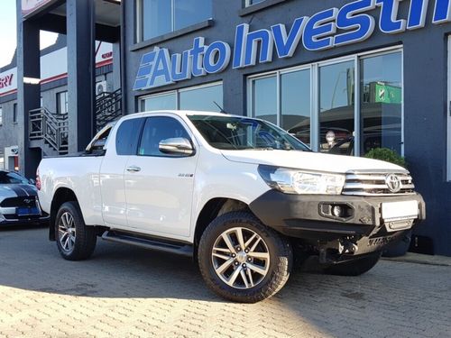 2017 TOYOTA HILUX 2.8 GD-6 RB RAIDER P/U E/CAB