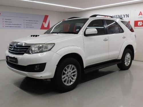 2013 TOYOTA FORTUNER 2.5D-4D RB A/T