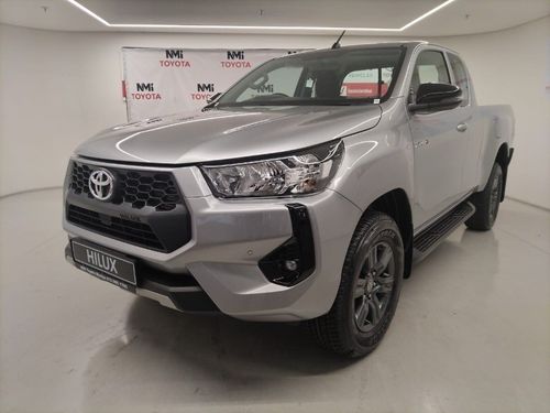 2024 TOYOTA HILUX 2.4 GD-6 RB RAIDER P/U E/CAB