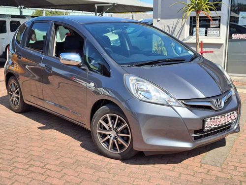 2012 HONDA JAZZ 1.3 TREND