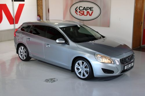 2012 VOLVO V60 T5 EXCEL 2.0 TURBO STATIONWAGON 6-SPEED AUTOMATIC