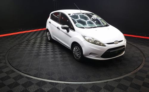 2010 FORD FIESTA 1.4i AMBIENTE 5Dr