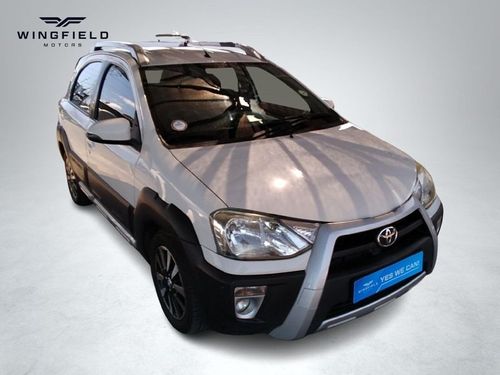 2015 Toyota Etios Cross 1.5 XS 5-dr