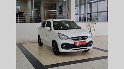 2024 TOYOTA VITZ 1.0 XR MT