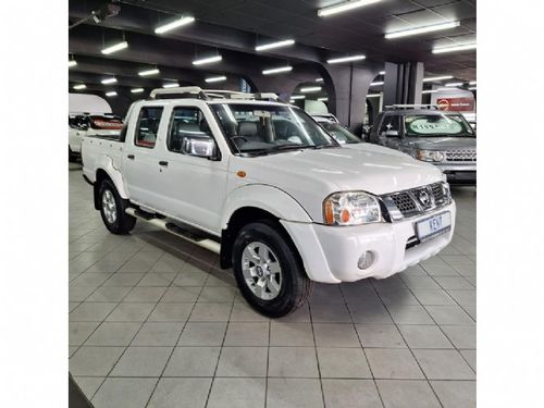 2015 Nissan NP300 Hardbody 2.4i Hi-Rider Double Cab R179 999