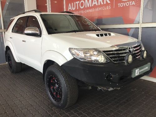 2013 TOYOTA FORTUNER 3.0D-4D R/B A/T