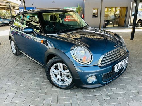 2011 MINI Hatch Cooper