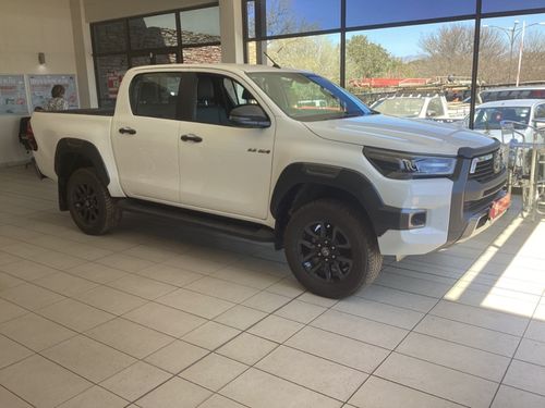 2023 TOYOTA HILUX 2.8 GD-6 RB LEGEND A/T P/U D/C