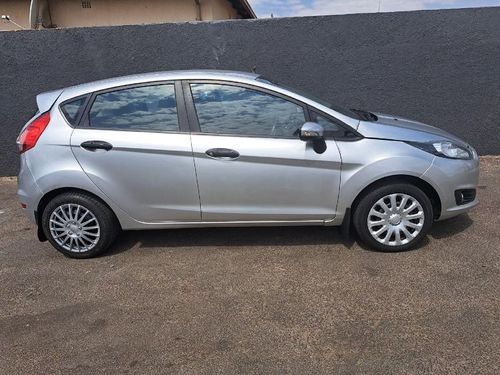 2015 Ford Fiesta 1.4 Ambiente 5-dr