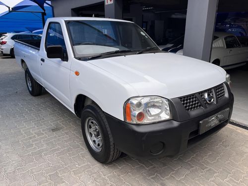 2017 Nissan NP300 Hardbody 2.0 (Aircon)