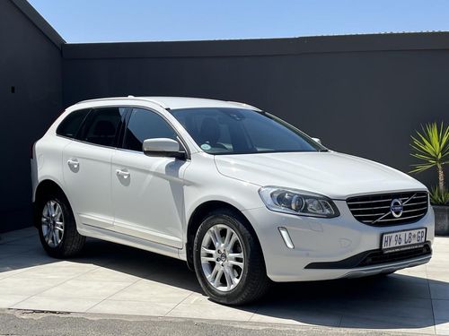 2016 Volvo XC60 D4 Momentum