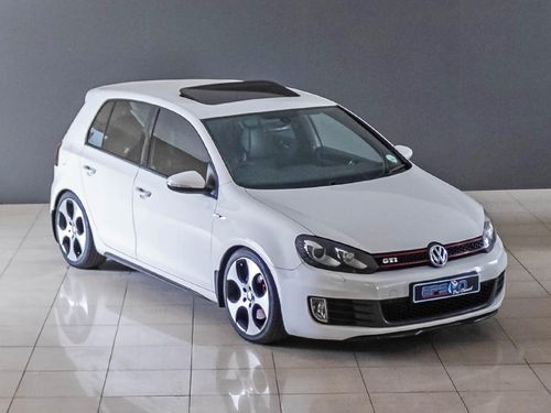 2012 VOLKSWAGEN GTI