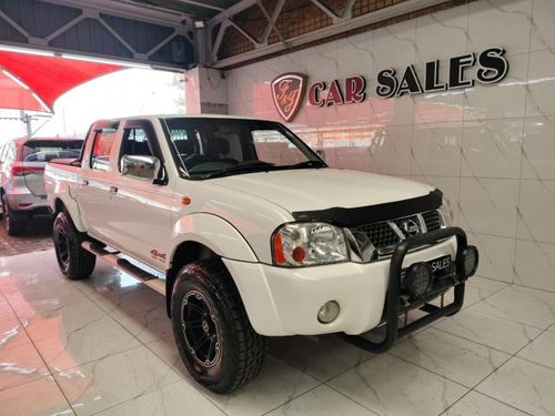 2015 Nissan NP300 HARDBODY NP300 2.4i 4X4 P/U D/C