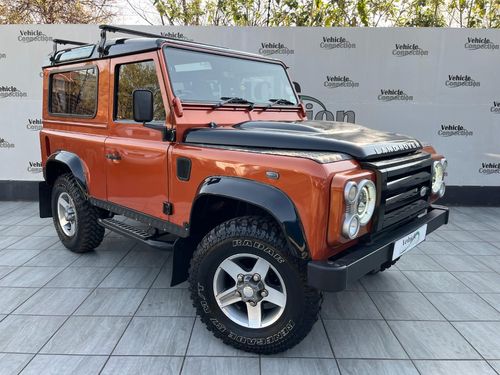 2010 Land Rover Defender 90 TD Station Wagon Fire