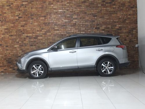 2016 Toyota Rav4 2.0 GX Auto R259 995