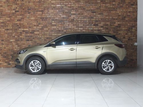 2018 Opel Grandland X 1.6T Auto R244 995