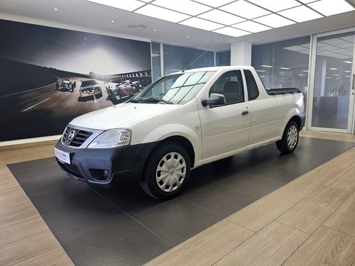 2018 Nissan NP200 1.6 8V Base A/C + Safety Pack