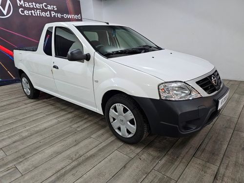 2022 Nissan NP200 1.6 8V Base A/C + Safety Pack