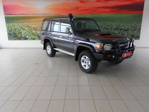 2023 Toyota Land Cruiser 76 4.5 D V8 Station Wagon