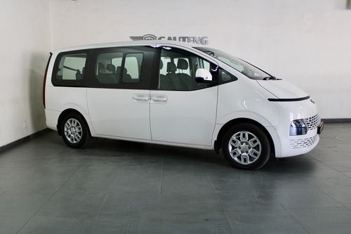 2022 Hyundai Staria 2.2d Elite Automatic one owner from new vehicle