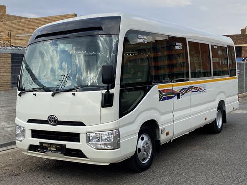 2022 TOYOTA QUANTAM COASTER 4.0D 23 SEATER B/S