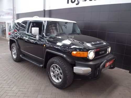 2013 Toyota FJ Cruiser FJ Sport Cruiser