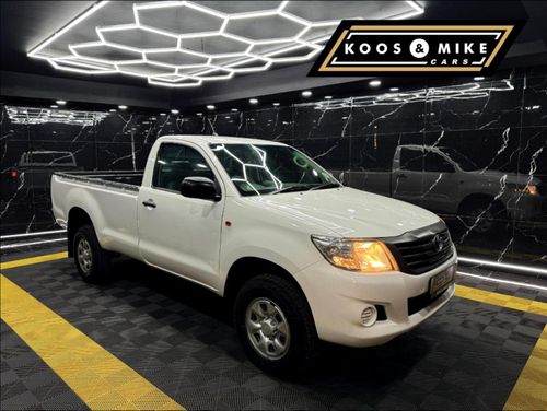 2013 TOYOTA HILUX 2.5 D-4D R/BODY SRX