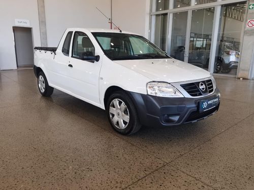 2019 Nissan NP200 1.6i (Aircon) Safety Pack