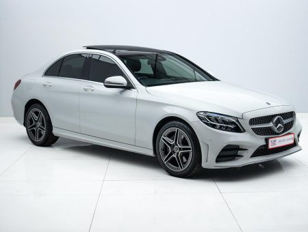 2020 MERCEDES-BENZ C200 AMG LINE