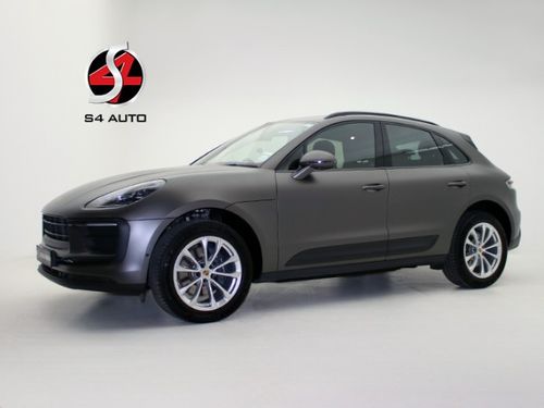 2022 PORSCHE MACAN