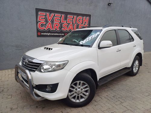 2012 TOYOTA FORTUNER 2.5