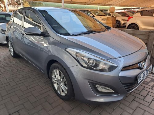 2015 HYUNDAI I30 1.6 premium