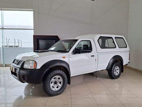 2017 NISSAN NP300 2.5 TDI LWB 4×4 SINGLE-CAB