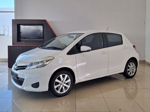 2013 TOYOTA YARIS 1.0 XS 5-DR