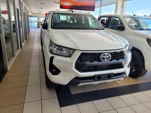 2024 Toyota Hilux 2.4GD-6 Double Cab Raider Manual