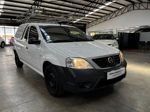 2021 NISSAN NP200 1.6 8V BASE