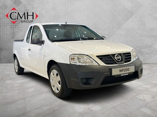 2023 Nissan NP200 1.6 8V Base + AC Safety