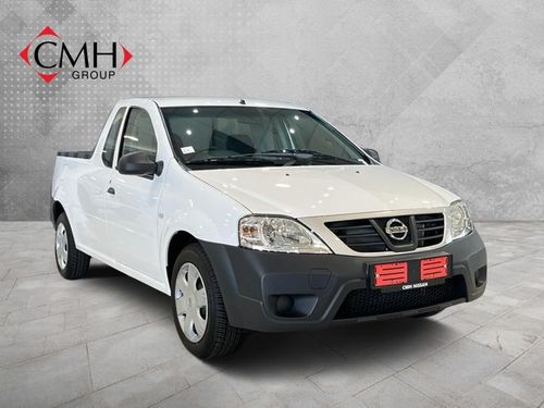 2024 Nissan NP200 1.6 8V Base + AC Safety