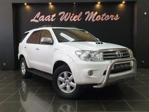 2011 TOYOTA Fortuner 3.0 D-4D Raised Body 4x4