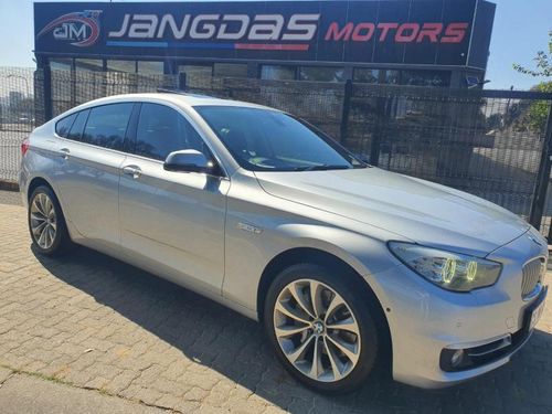 2013 BMW 5 Series GRAN TURISMO 530d MODERN LINE