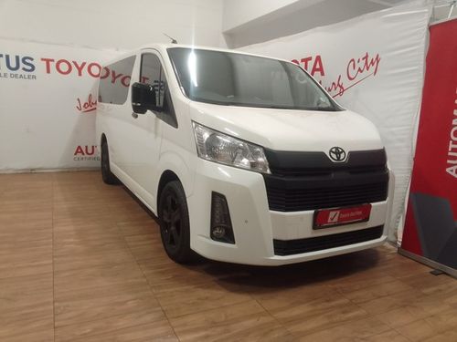 2019 TOYOTA QUANTUM 2.8 GL 11 SEAT