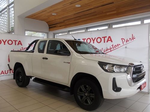 2021 TOYOTA HILUX 2.4 GD-6 RB RAIDER A/T P/U E/CAB