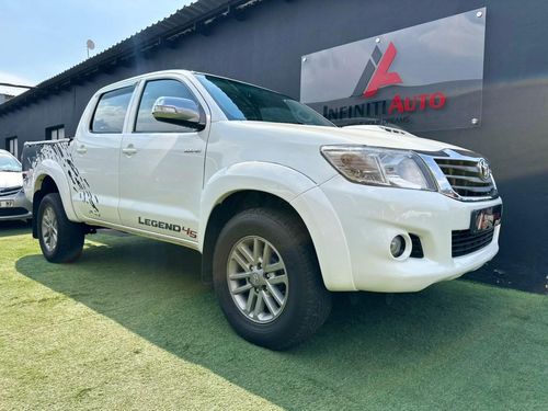 2013 TOYOTA HILUX 3.0d-4d double cab 4x4 raider